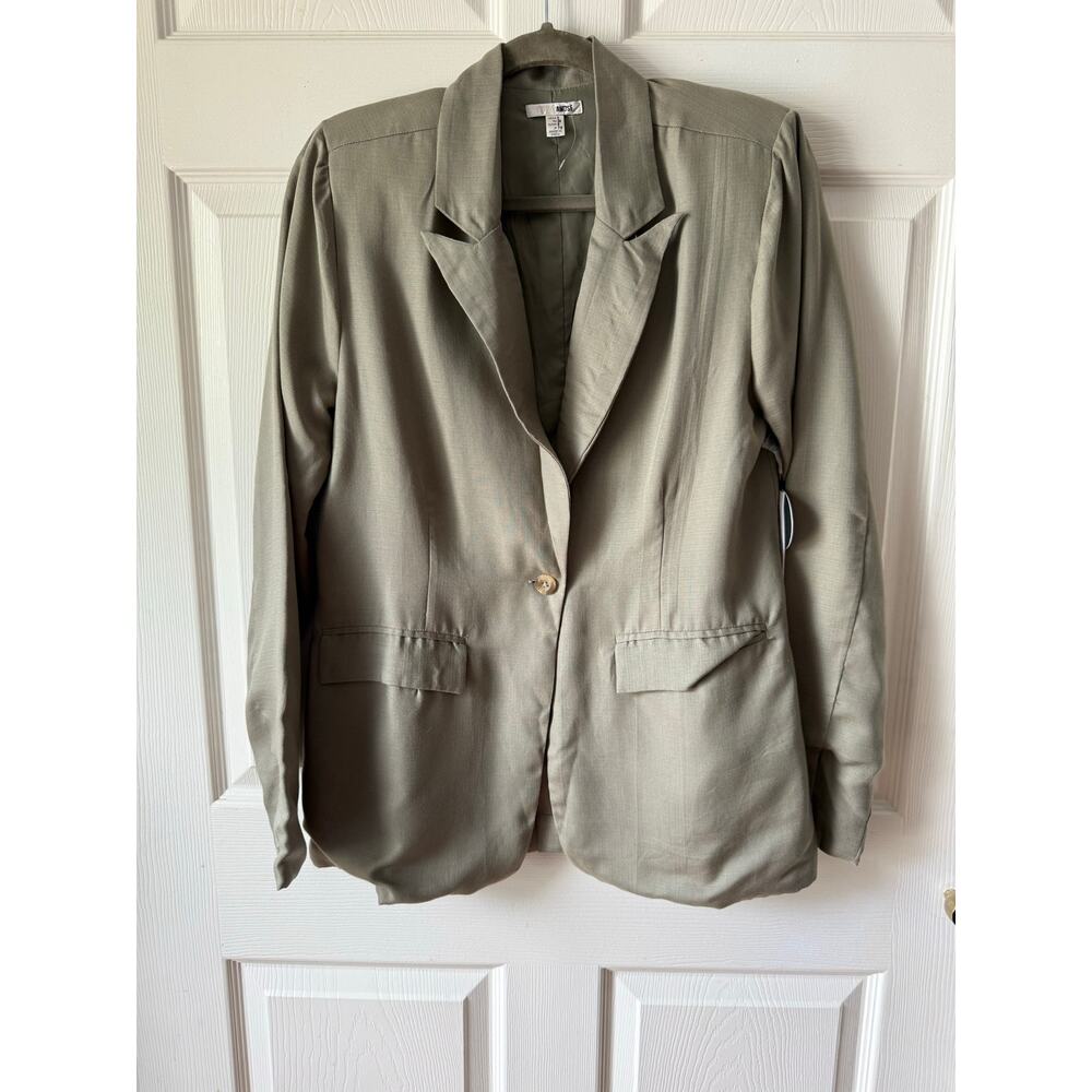 Amuse Society Joss Sage Green Blazer NWT Size‎ S Minimalist Lightweight Viscose
